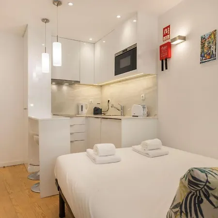 Alfama's Heart Studio By Lovelystay Apartament Lizbona
